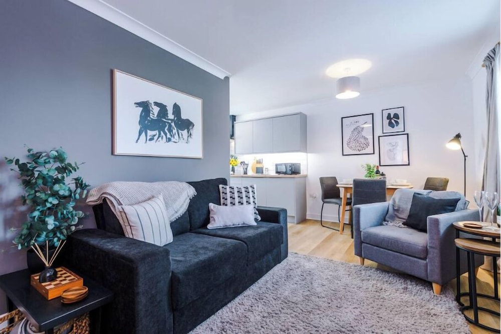 Apartment photo 1
