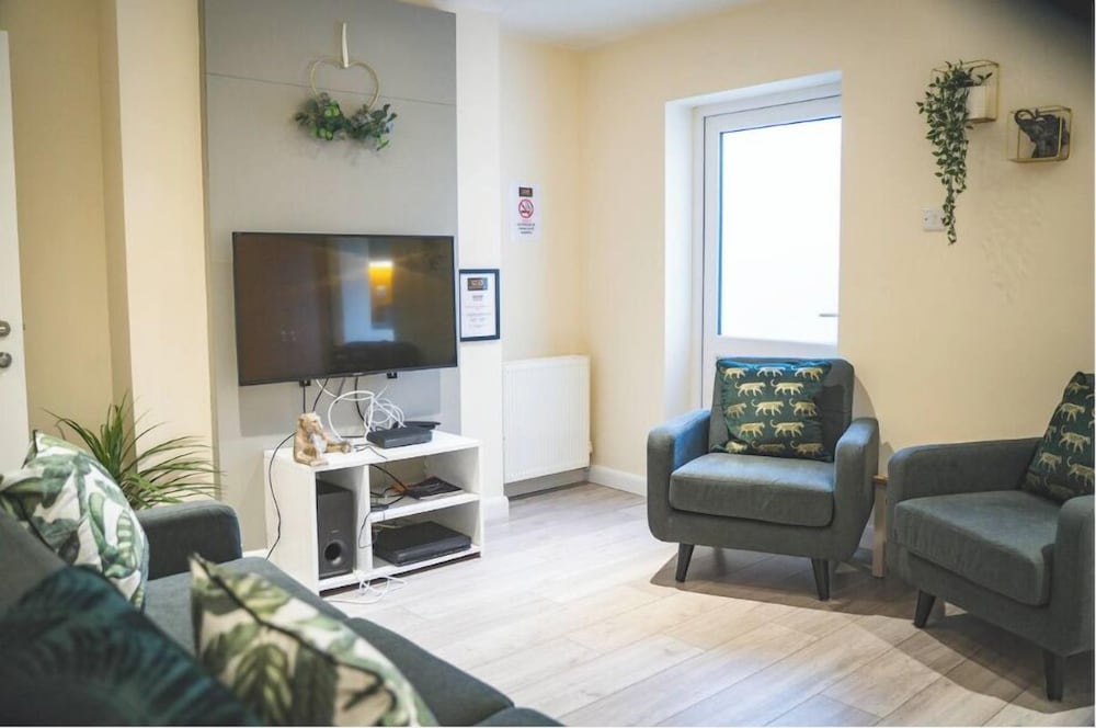 Apartment photo 1