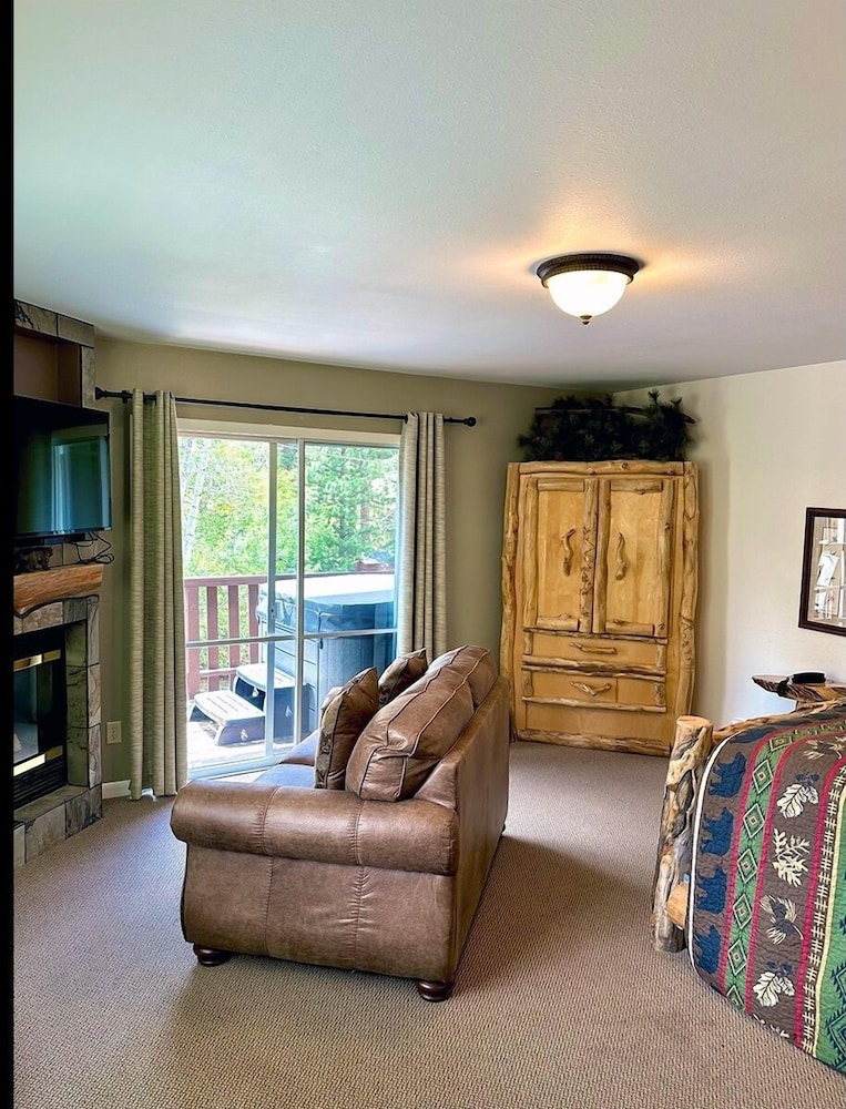 Condo, 1 Bedroom
