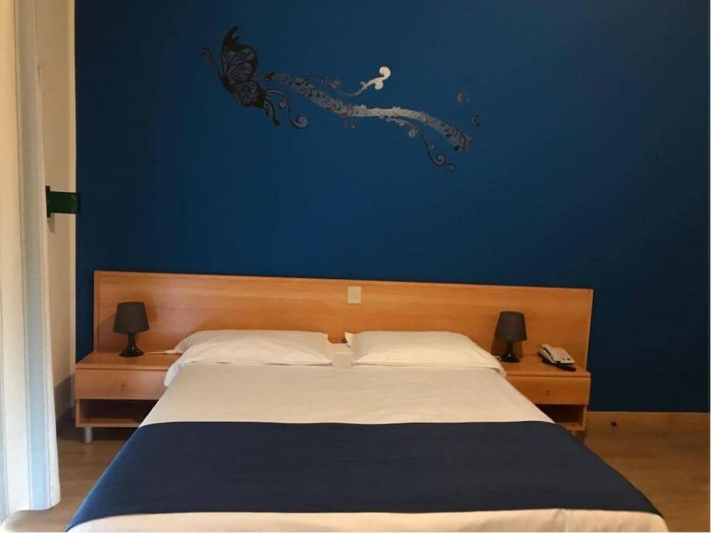 Standard Double or Twin Room, Terrace