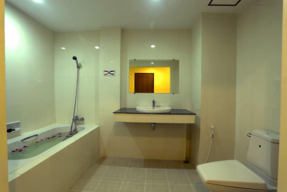 Executive Triple Room photo 2