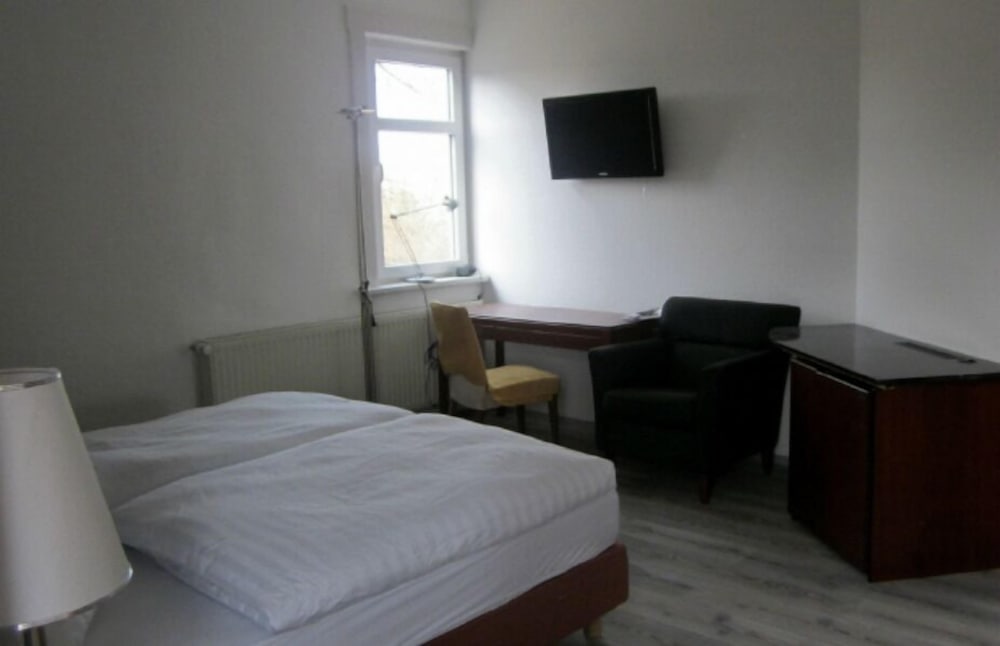 Single Room photo 2