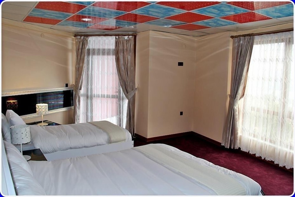 Standard Twin Room photo 1