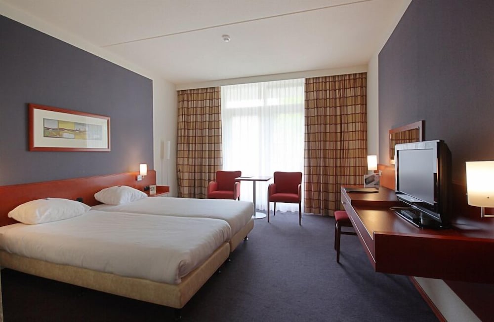 Deluxe Twin Room - Photo 1