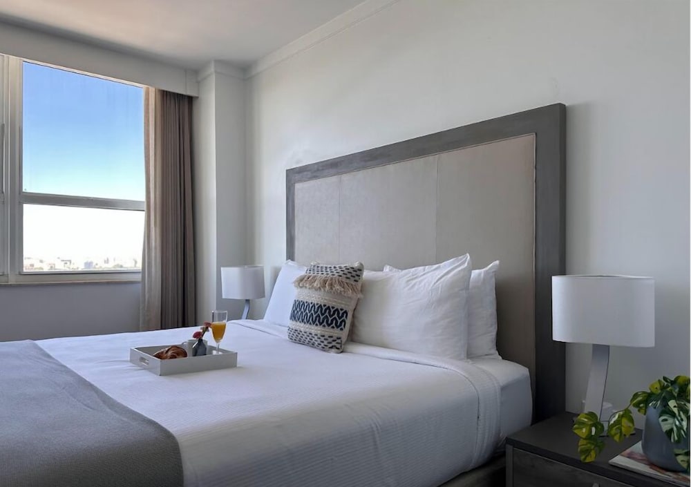 City Double Room, 1 King Bed, City View1812.01 photo 3