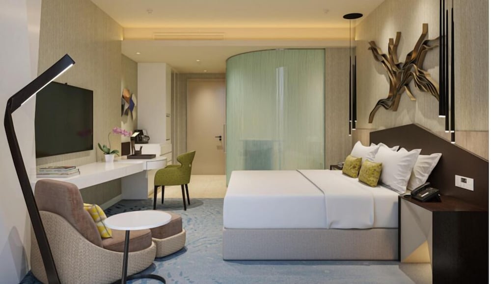 Deluxe King Oceanfront