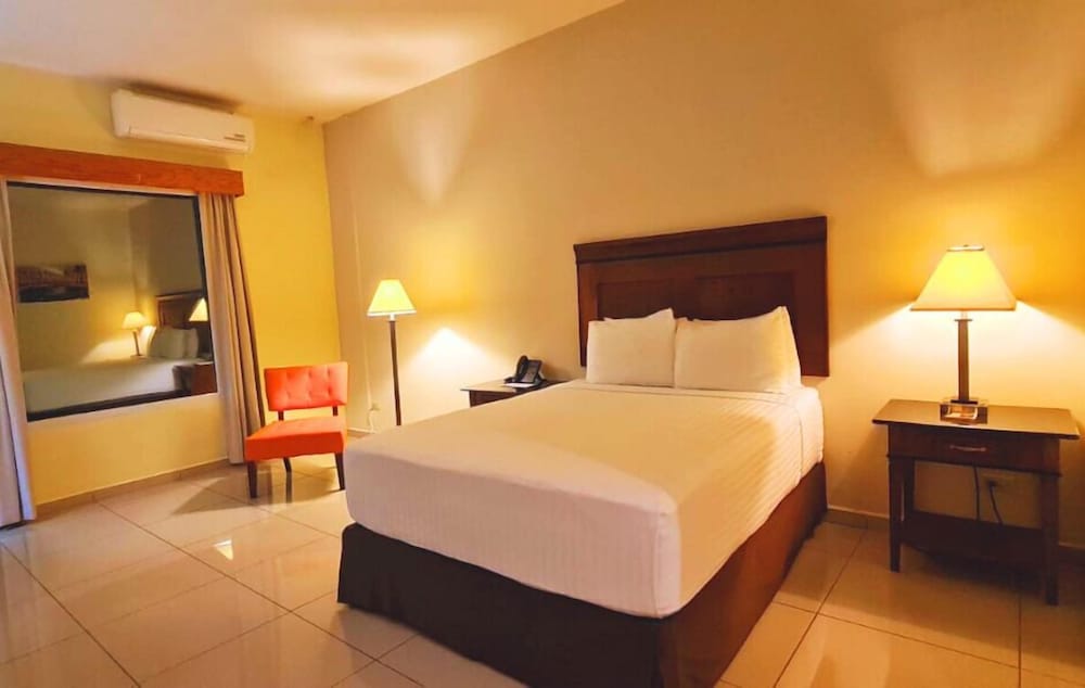 Executive Single Room, Non Smoking, Pool View