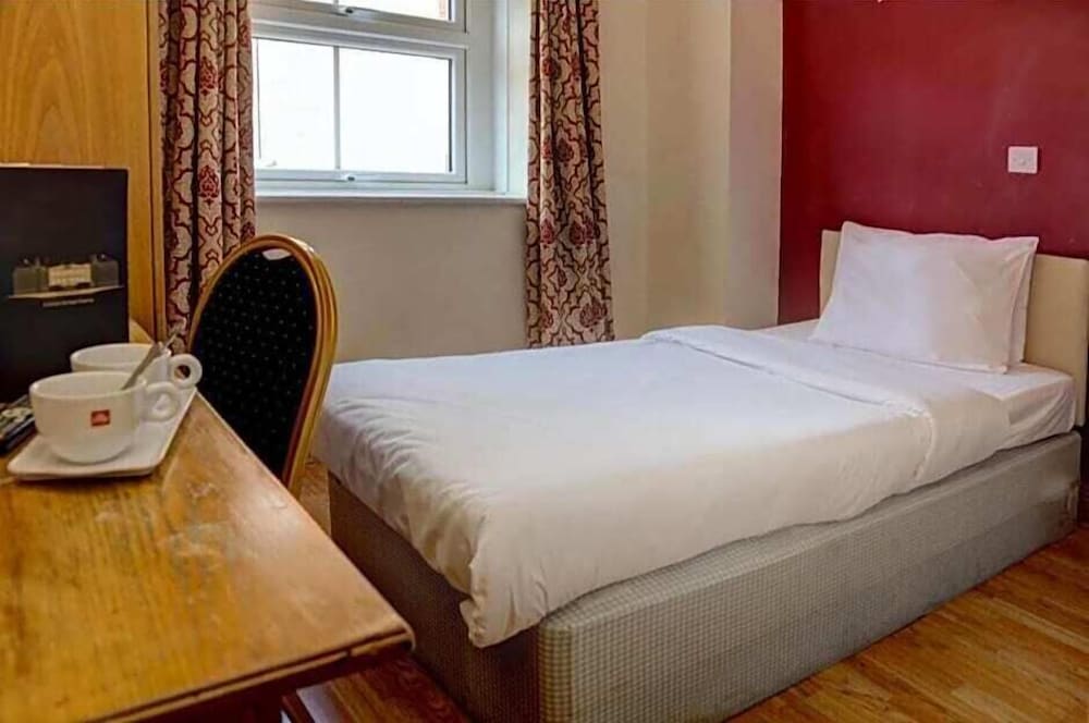 Twin Room photo 1