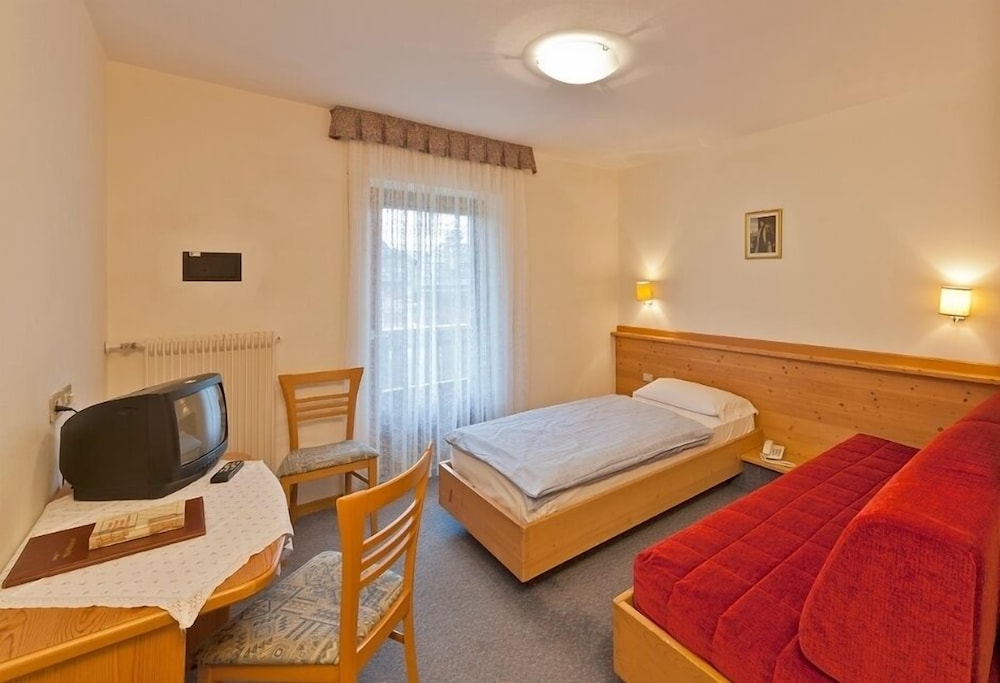 Double or Twin Room photo 1