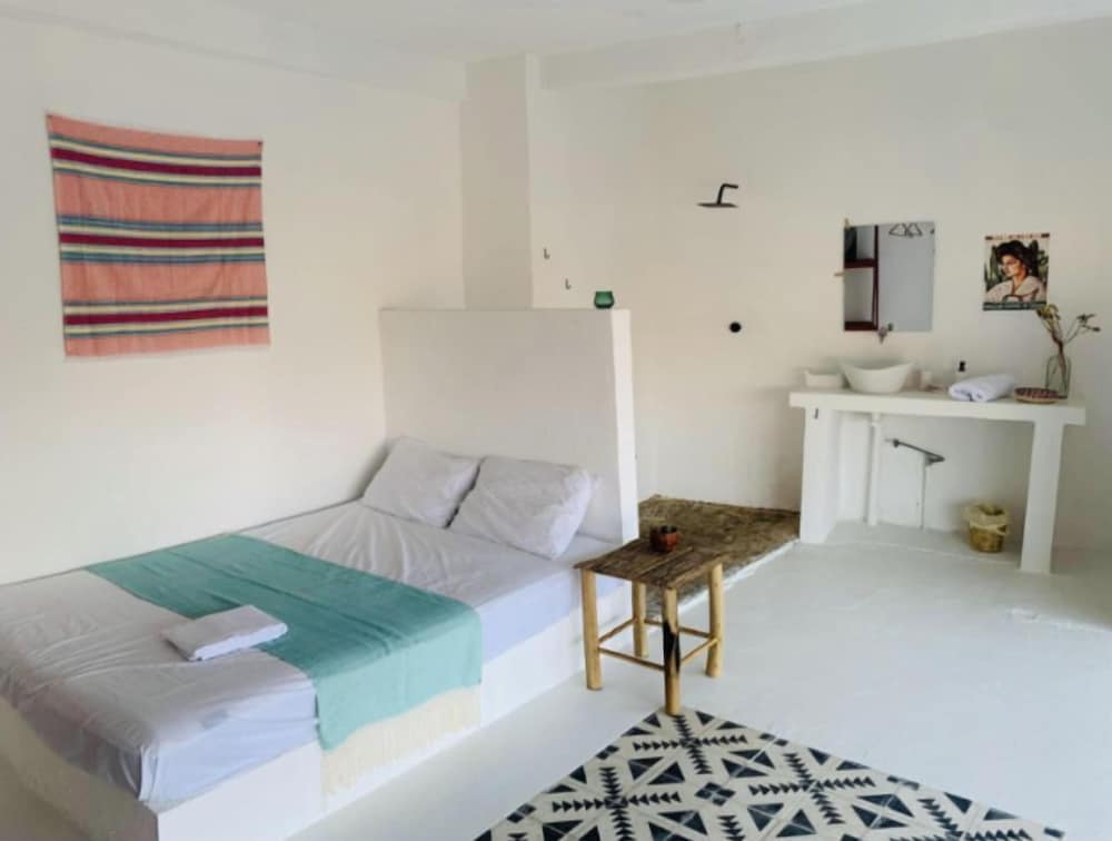 Basic Double Room photo 1