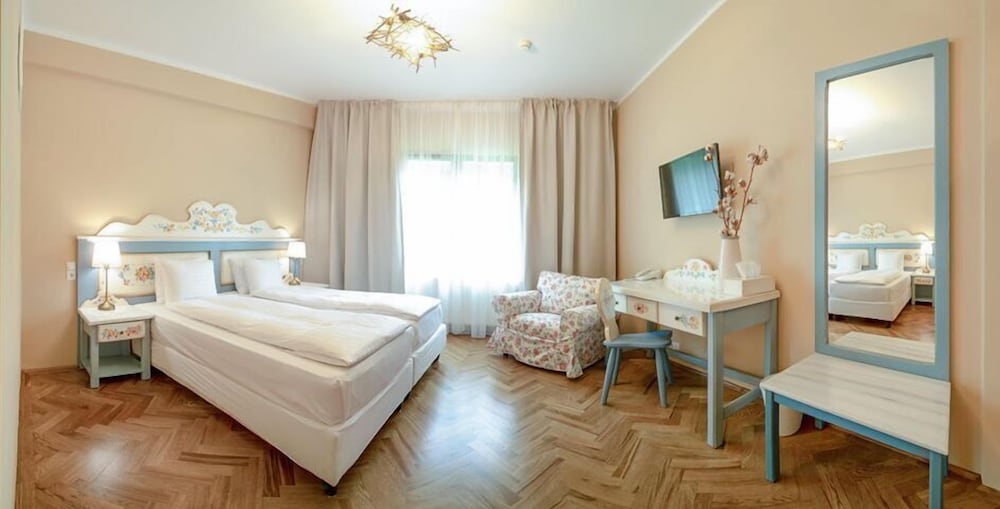 Superior Double or Twin Room photo 2