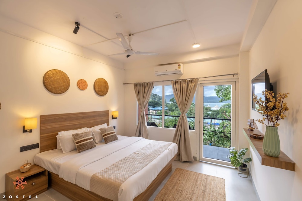 Deluxe Double Room photo 2