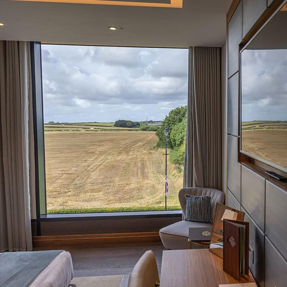 Standard Double or Twin Country View - Photo 4