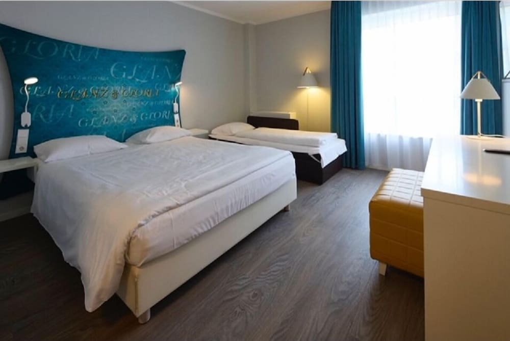 Double Room, 1 Double Bed with Sofa bed - Photo 2