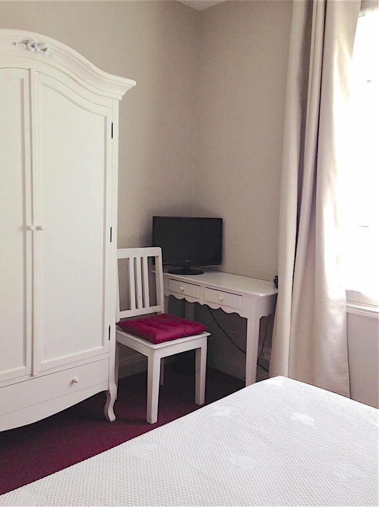 Economy Double Room photo 3