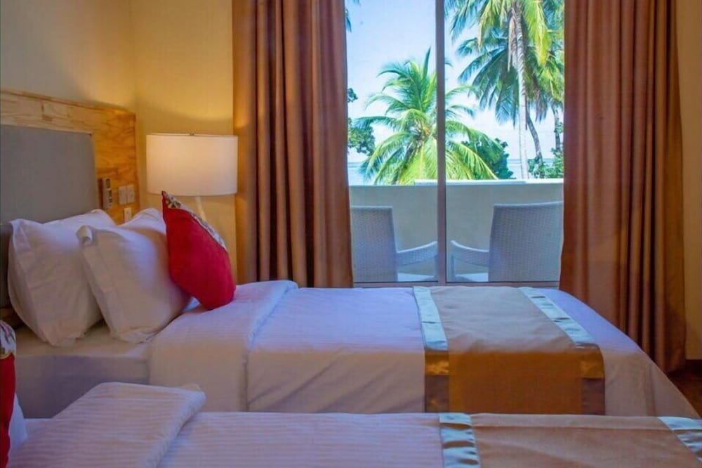 Double Or Twin Room, Pool View photo 3