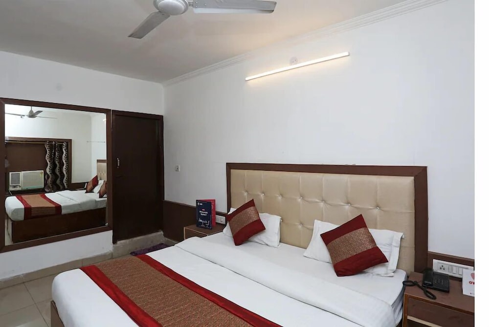 Deluxe Double or Twin Room, City View