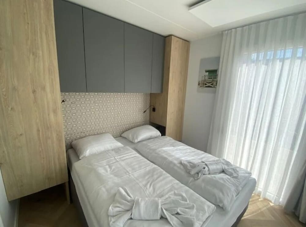 Velthorst 4 photo 1