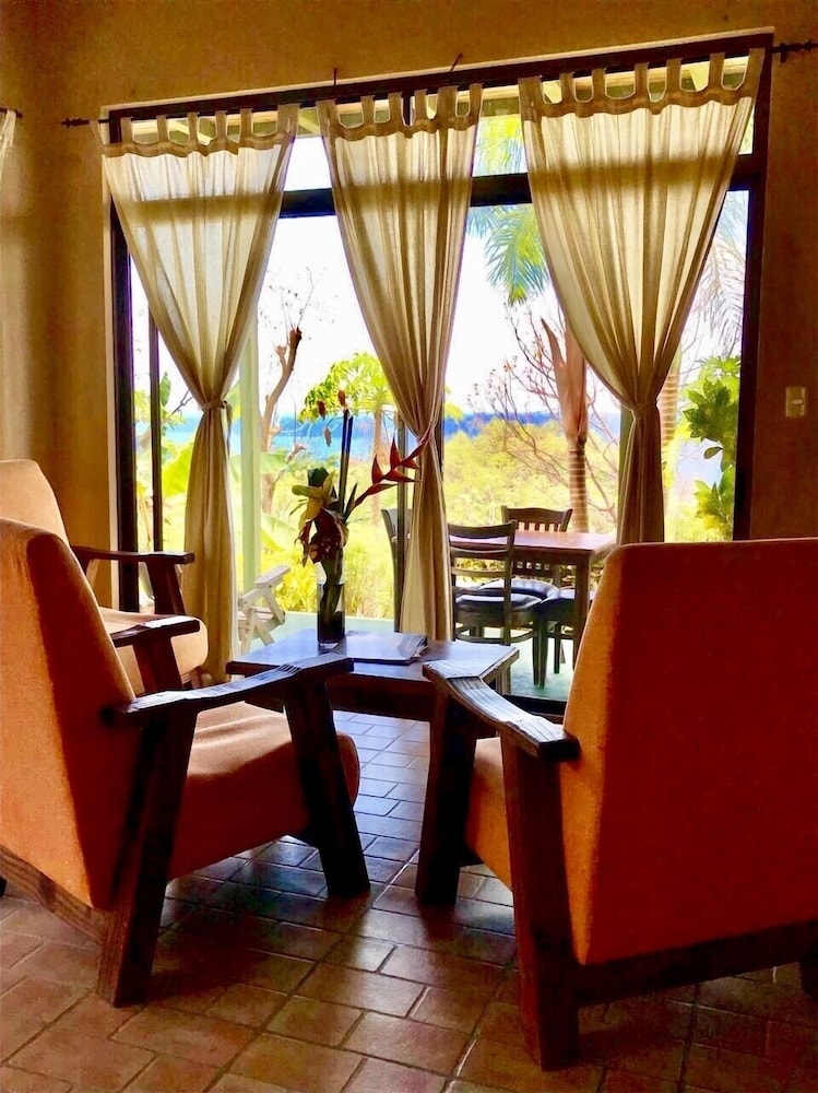 The Mar Azul Suite