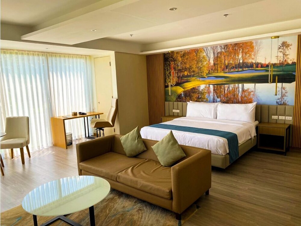 Classic Suite, Garden View