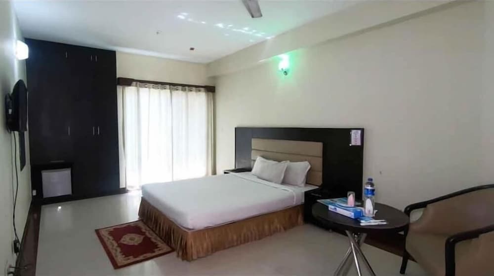 Standard Double Room, City View
