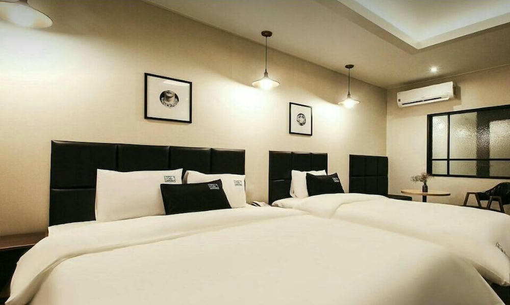 Twin Room (A) photo 3