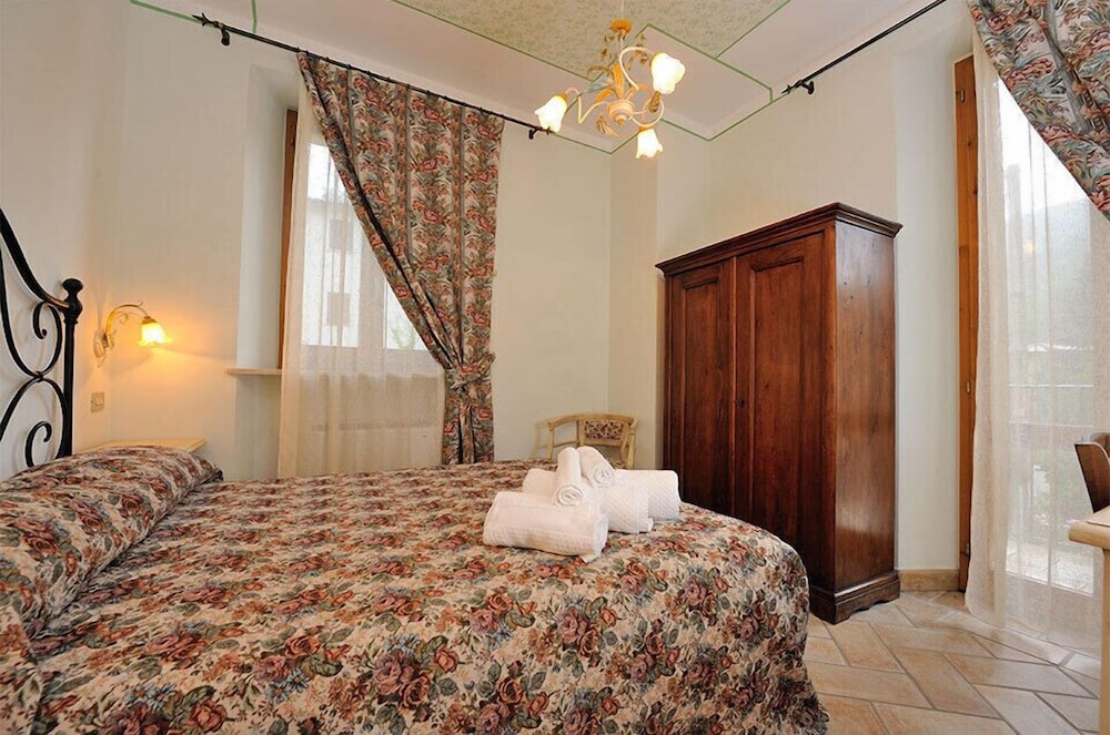 Traditional Quadruple Room, 2 Bedrooms, Valley View photo 3