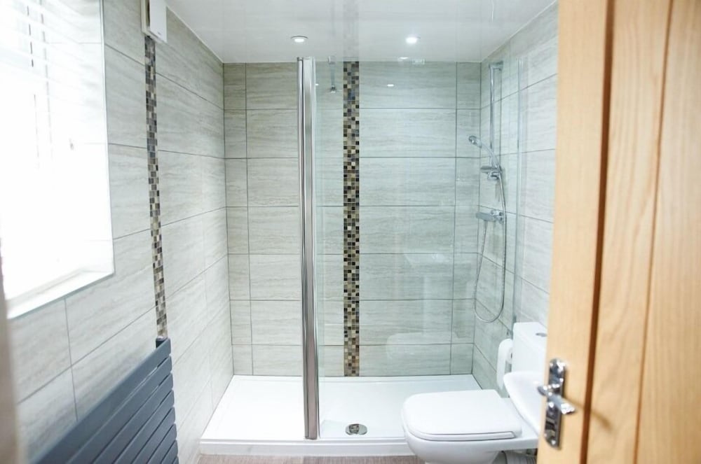 Standard Double Room, Ensuite (E) photo 2