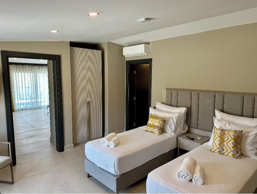 Superior Quadruple Room photo 1