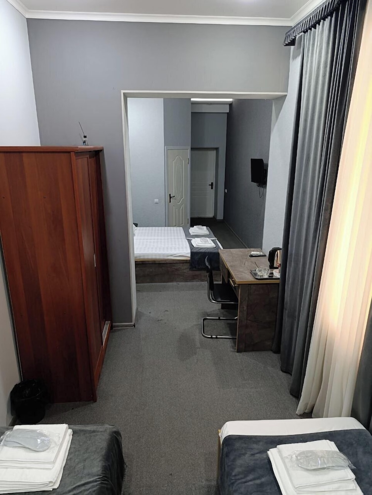 Family Quadruple Room photo 3