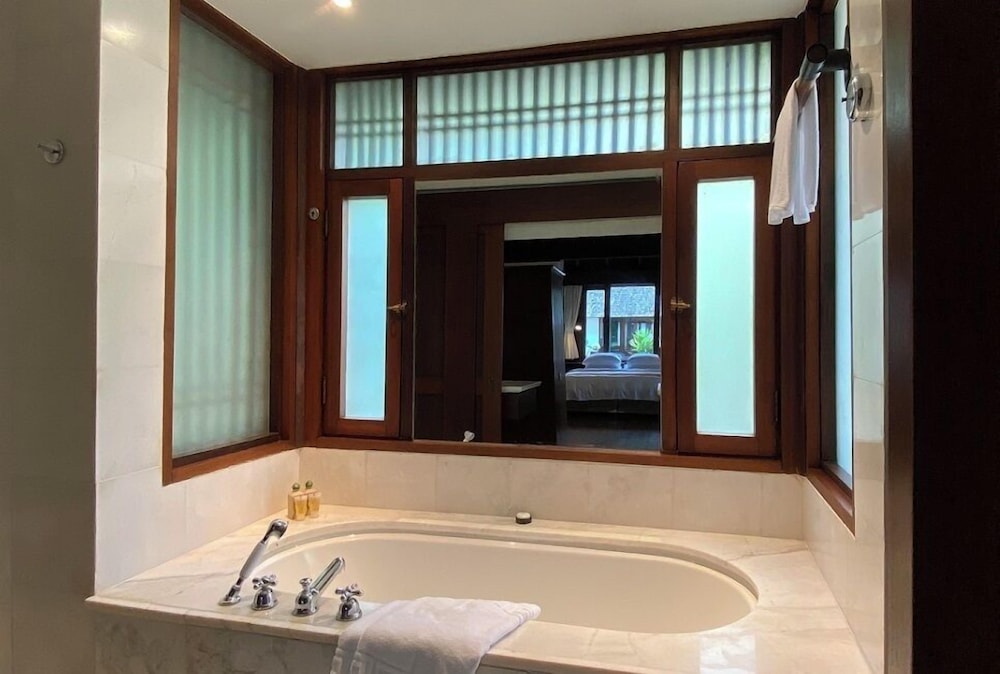 Villa photo 2