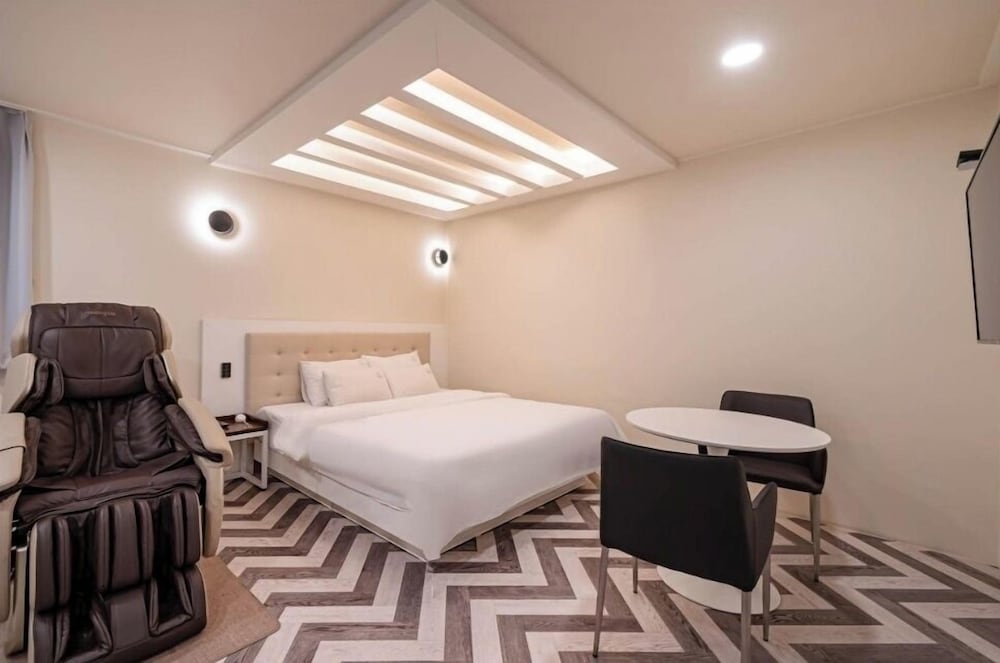 Royal Double Room