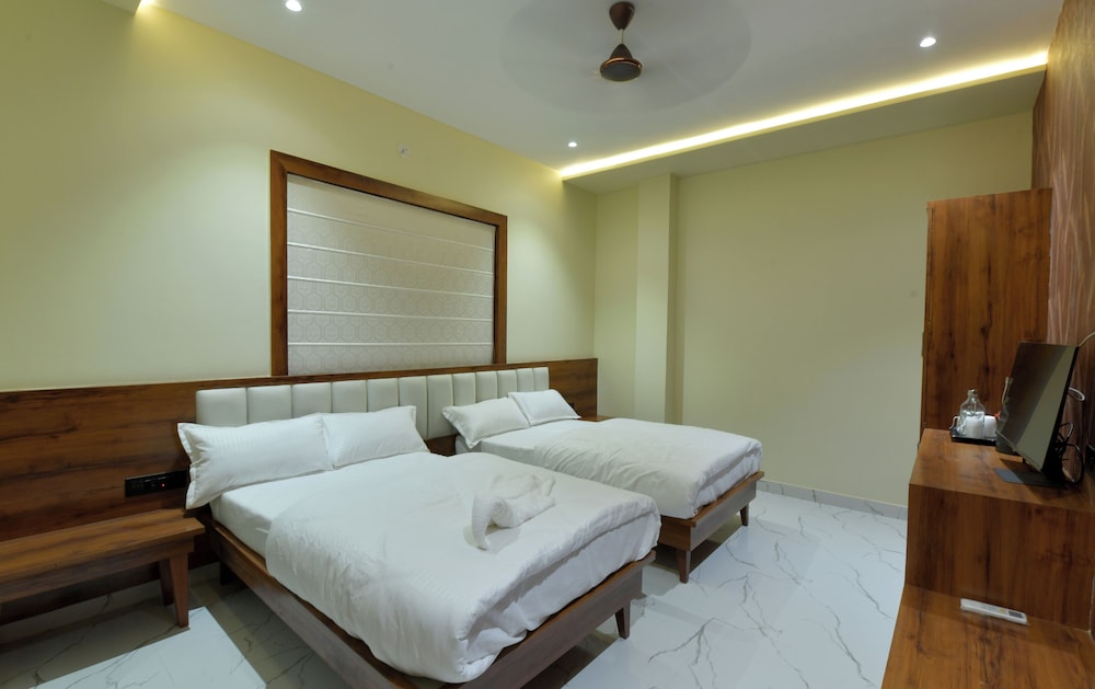 Superior Double or Twin Room photo 3