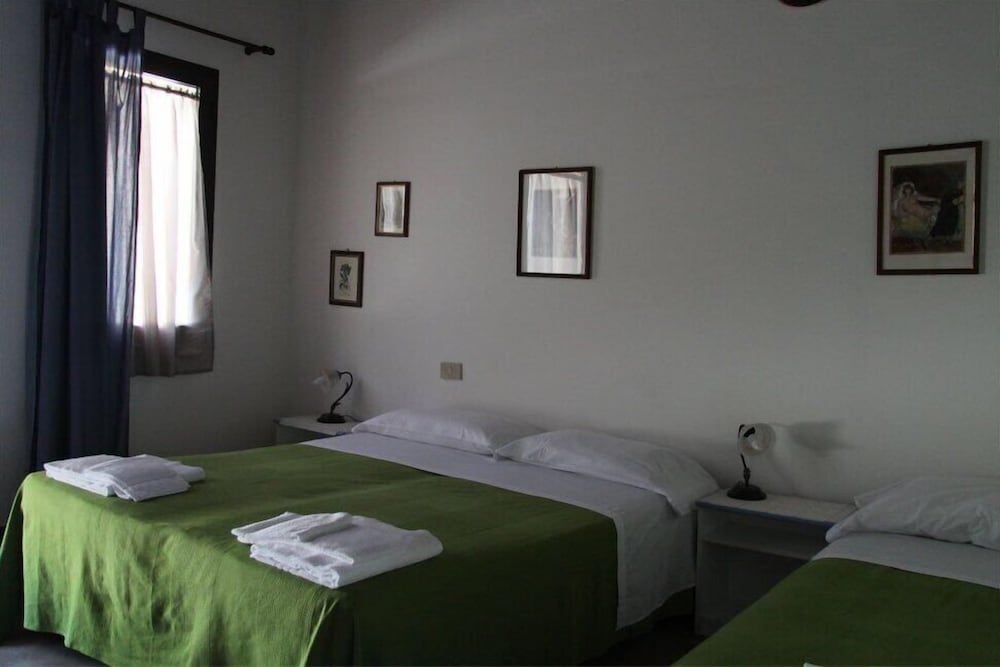 Triple Room, Non Smoking photo 3