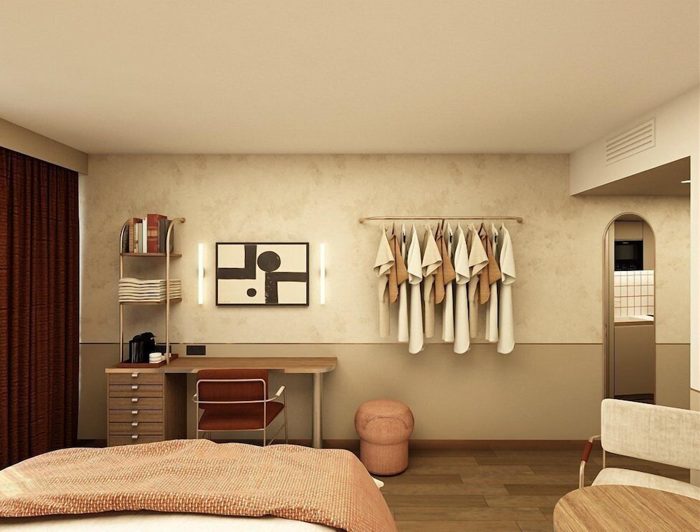 Suite (Two of a kind Plus, sharing a kitchen) photo 1