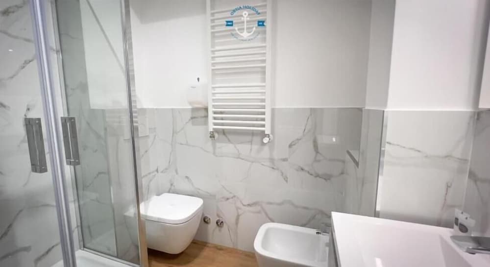 Double or Twin Room, Private Bathroom