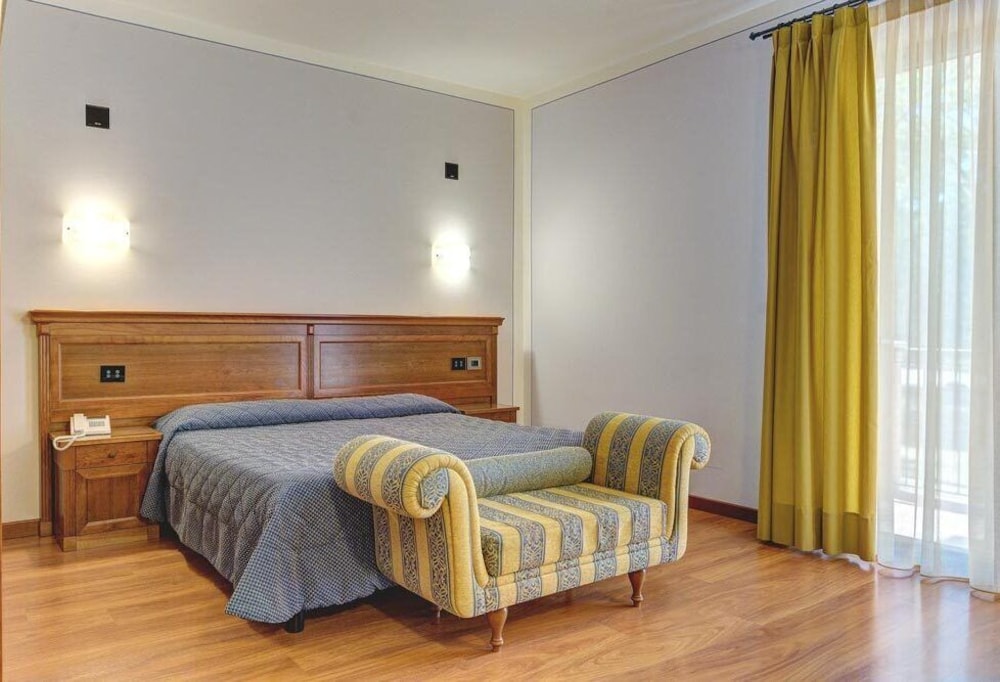 Superior Double Room (Disability Access)