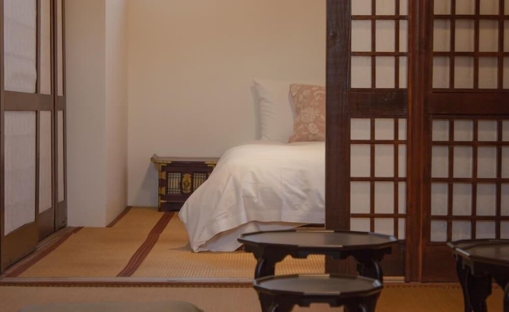 Traditional Room photo 2