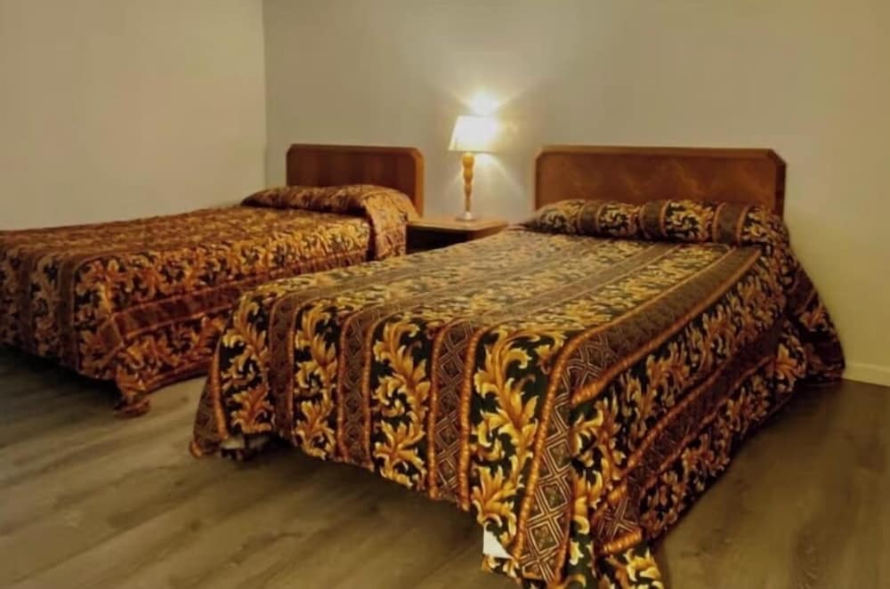 Room - Photo 4