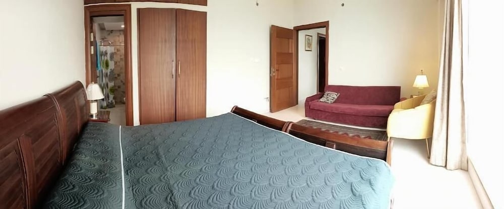Basic Apartment photo 3