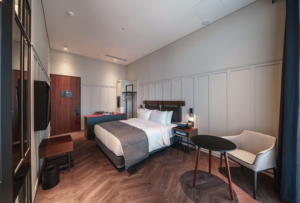 Suite Double Room - Photo 6