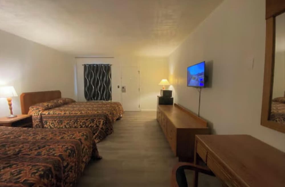 Room - Photo 1