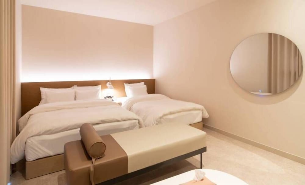 Deluxe Twin Room photo 2