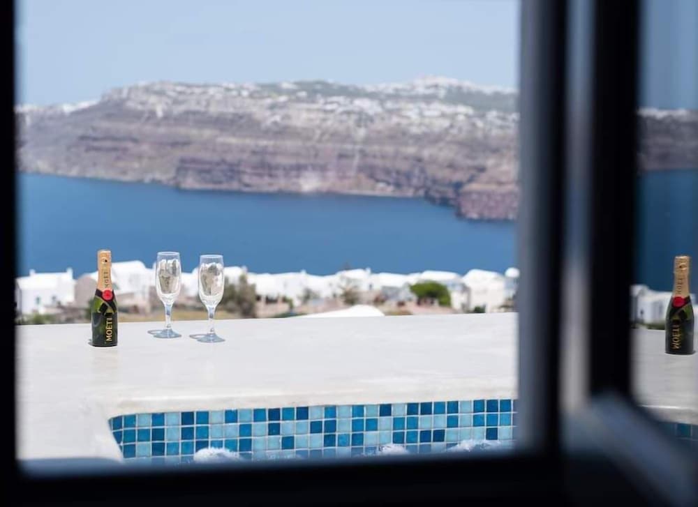 Deluxe Double Room, Sea View - Photo 8