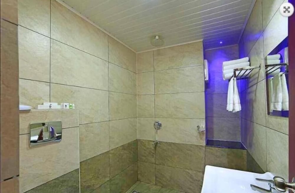 Standard Room - Photo 3