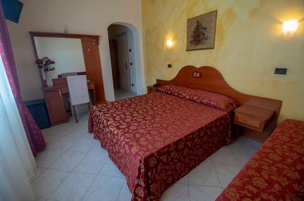Triple Room photo 2
