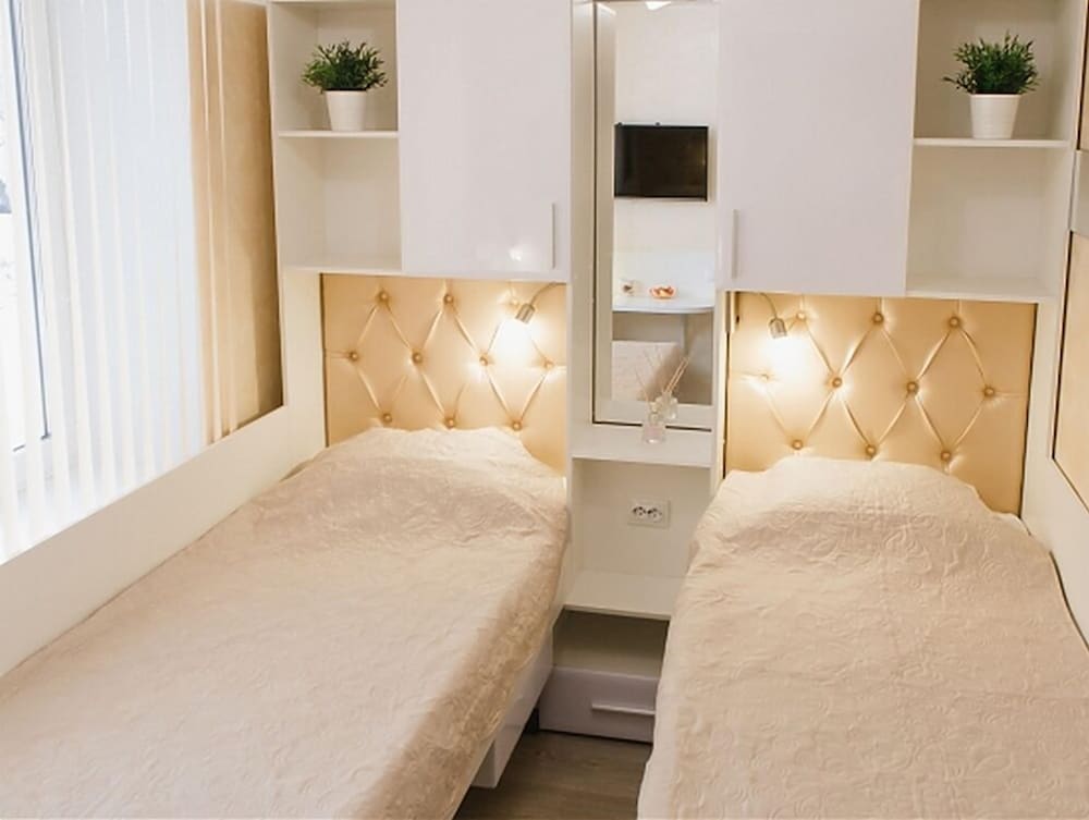 Standard Twin Room photo 3