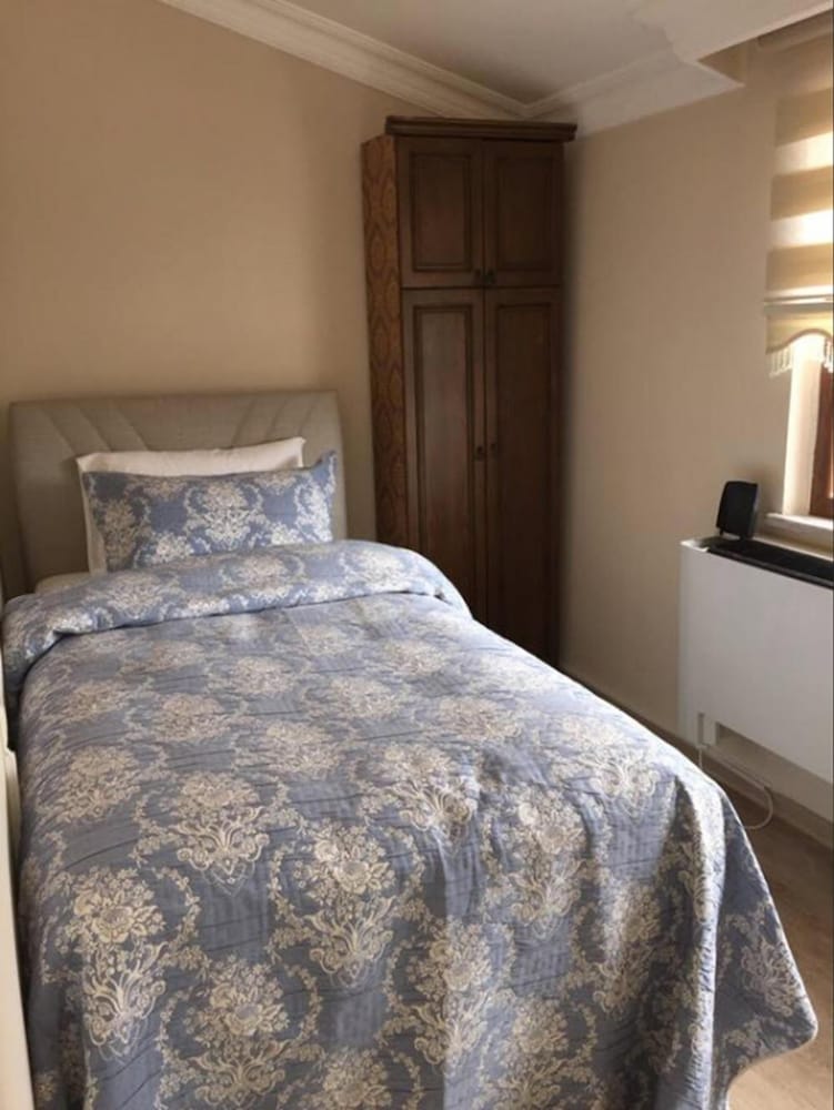 Single Room photo 2