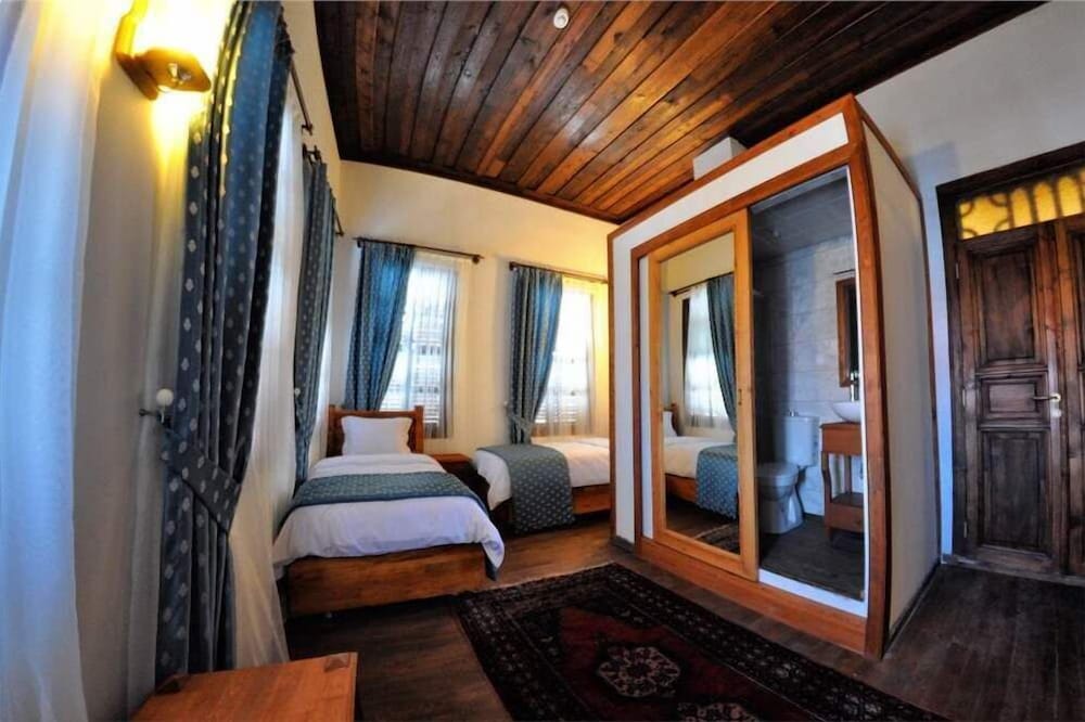 Standard Quadruple Room photo 2