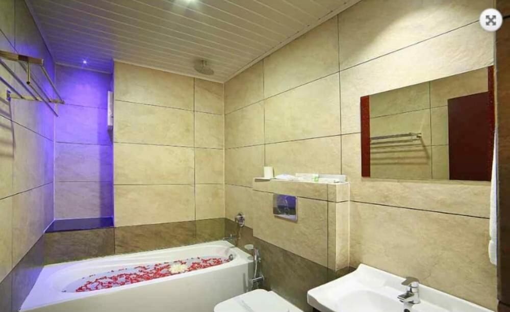 Club Room photo 3